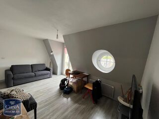  Appartement à louer 3 pièces 48 m²
