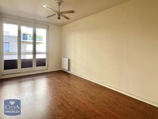  Appartement à louer 3 pièces 71 m²