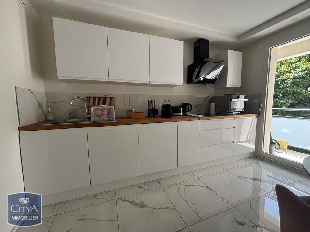 À LOUER : Appartement entièrement neuf T2 meublé situé à....
