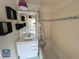  Appartement à louer 2 pièces 42 m²