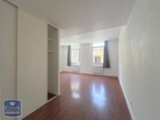  Appartement à louer 3 pièces 64 m²