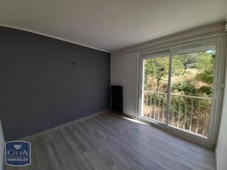  Appartement à louer 3 pièces 65 m²