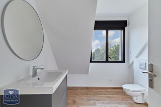  Maison à louer 3 pièces 84 m²