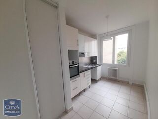  Appartement à louer 3 pièces 74 m²