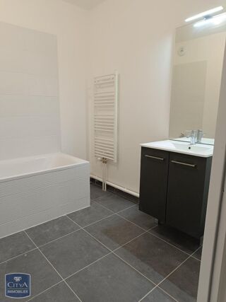  Appartement à louer 3 pièces 