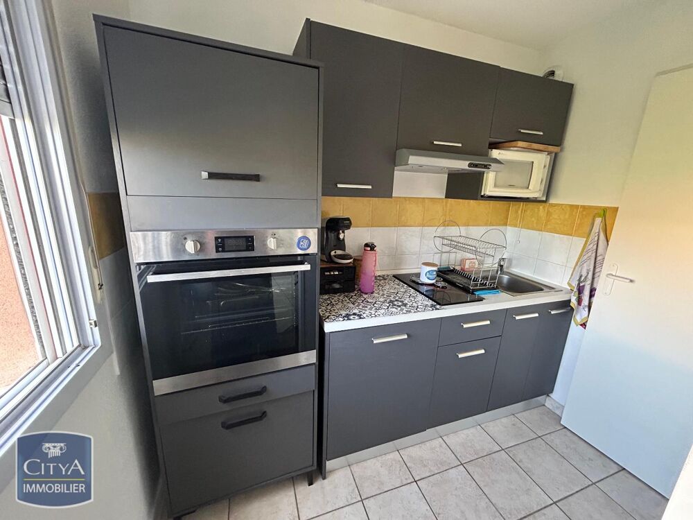 location Appartement - 2 pièce(s) - 46 m² Saint-Gilles (30800)