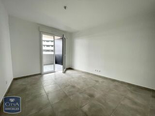  Appartement à louer 3 pièces 61 m²