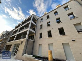  Parking / Garage � louer 