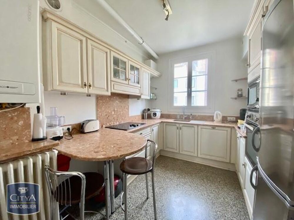 EXCLUSIVITÉ - LOCATION Découvrez cet appartement de 3 pi....