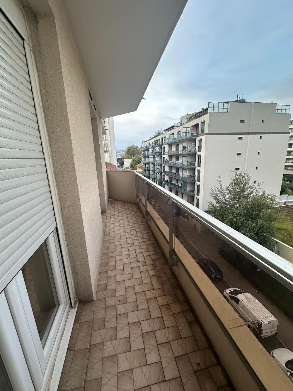 F3 ST ETIENNE NORD- Rue Albert Premier dans copropriété-....