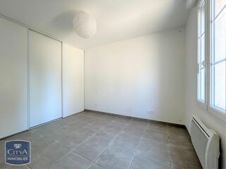  Appartement à louer 2 pièces 33 m²