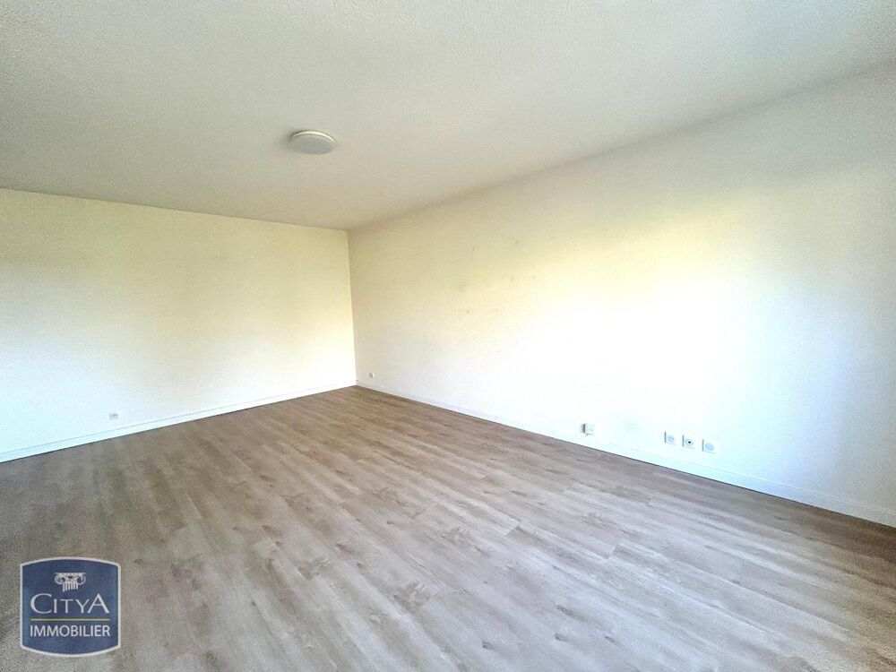 location Appartement - 2 pièce(s) - 52 m² Billère (64140)