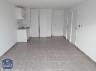  Appartement à louer 2 pièces 40 m²