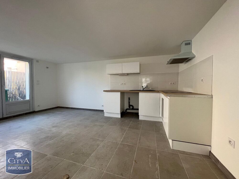 location Appartement - 2 pièce(s) - 37 m² Montfavet (84140)