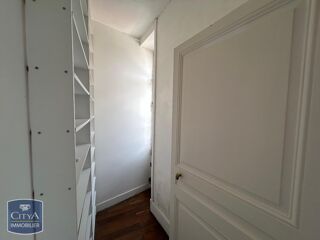  Appartement à louer 4 pièces 100 m²