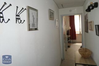  Appartement à louer 2 pièces 32 m²
