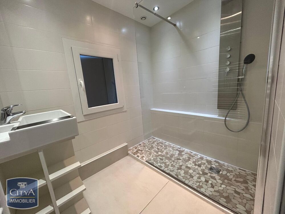 location Maison - 4 pièce(s) - 81 m² Jarrie (38560)