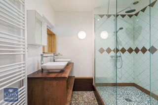  Appartement à louer 4 pièces 101 m²