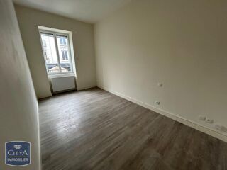  Appartement à louer 3 pièces 86 m²