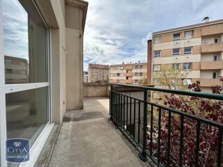  Appartement à louer 3 pièces 83 m²