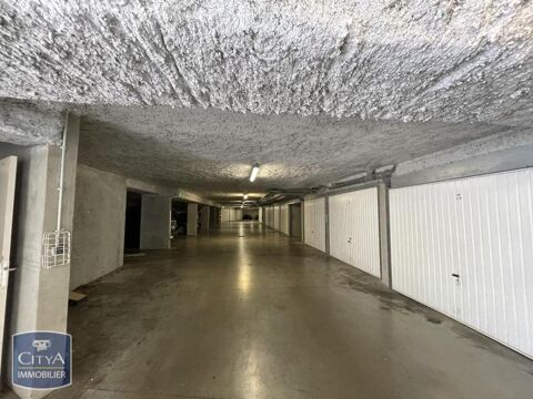  Parking / Garage  louer 