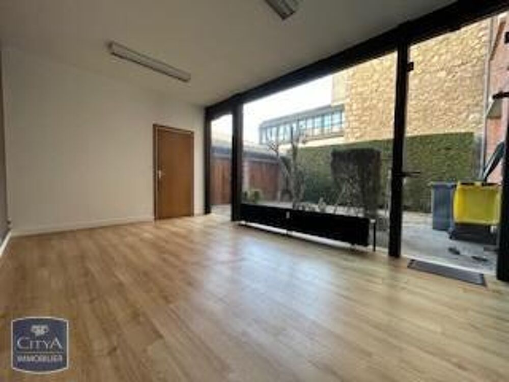   Location / Local Commercial - 77 m² 