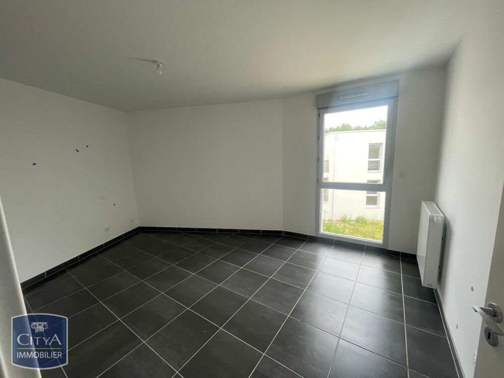 location Appartement - 3 pièce(s) - 106 m² Joué-lès-Tours (37300)