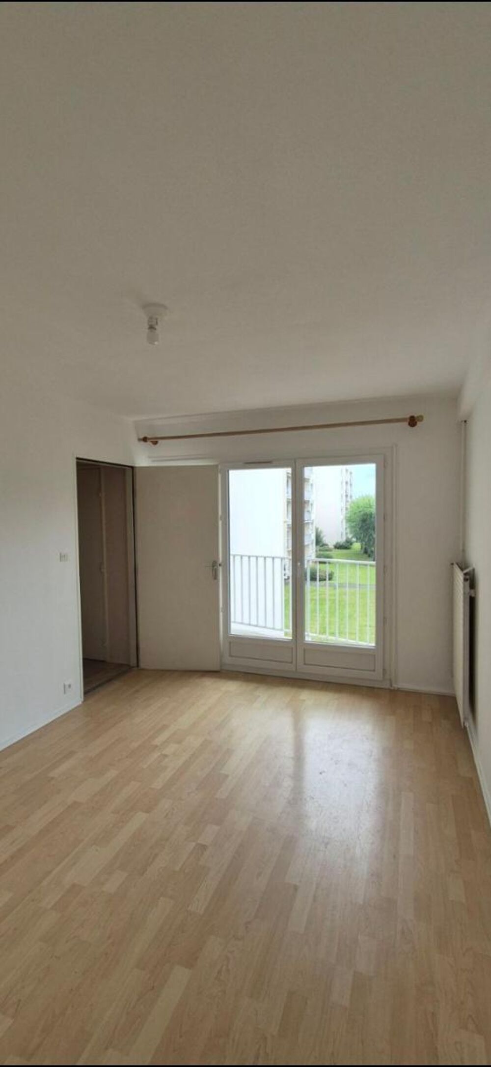 Appartement T4 dans résidence arborée - Charollois immob....