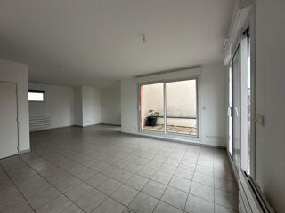  Appartement à louer 5 pièces 112 m²