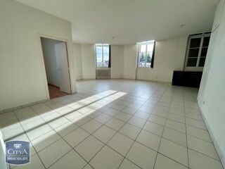  Appartement à louer 3 pièces 69 m²