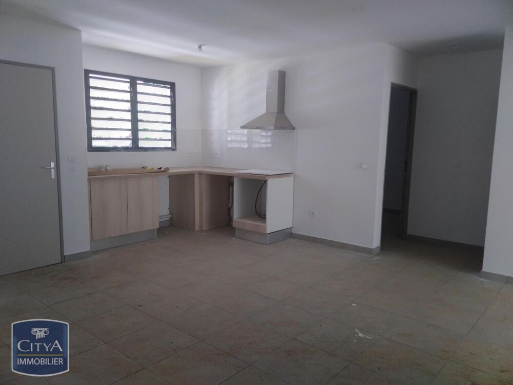 location Appartement - 2 pièce(s) - 49 m² Saint-Pierre (97410)