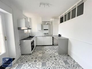  Appartement à louer 3 pièces 120 m²