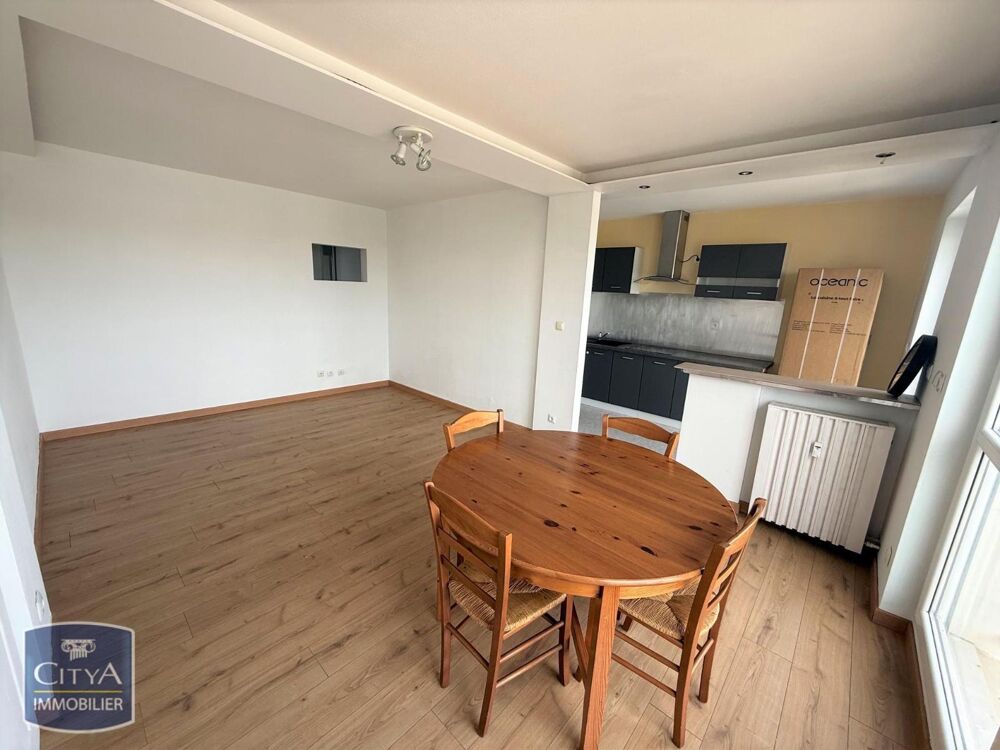 À LOUER : Appartement T4 meublé à Dijon, situé dans un q....