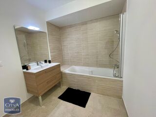  Appartement à louer 2 pièces 50 m²
