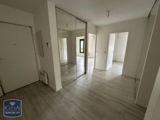  Appartement � louer 4 pi�ces 118 m�