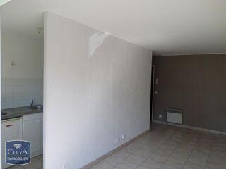 location Appartement - 2 pièce(s) - 49 m² Hénin-Beaumont (62110)