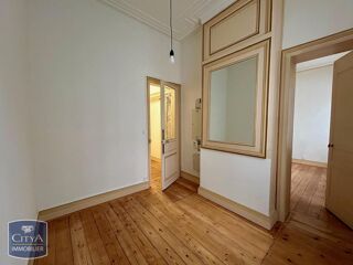  Appartement � louer 4 pi�ces 121 m�