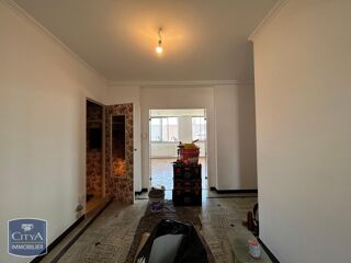  Appartement à louer 4 pièces 136 m²