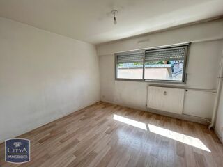  Appartement à louer 4 pièces 78 m²