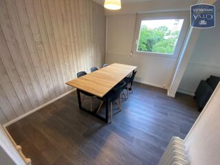  Appartement à louer 3 pièces 76 m²