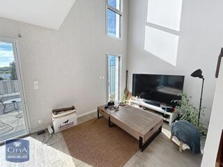  Appartement à louer 4 pièces 85 m²