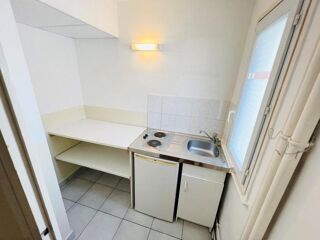  Appartement à louer 1 pièce 21 m²