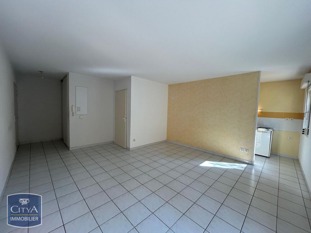 APPARTEMENT - T2 BIS CLIMATISÉ AVEC BALCON ET PARKING - ....