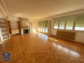  Appartement à louer 6 pièces 163 m² Le mans