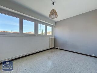  Appartement à louer 4 pièces 73 m²