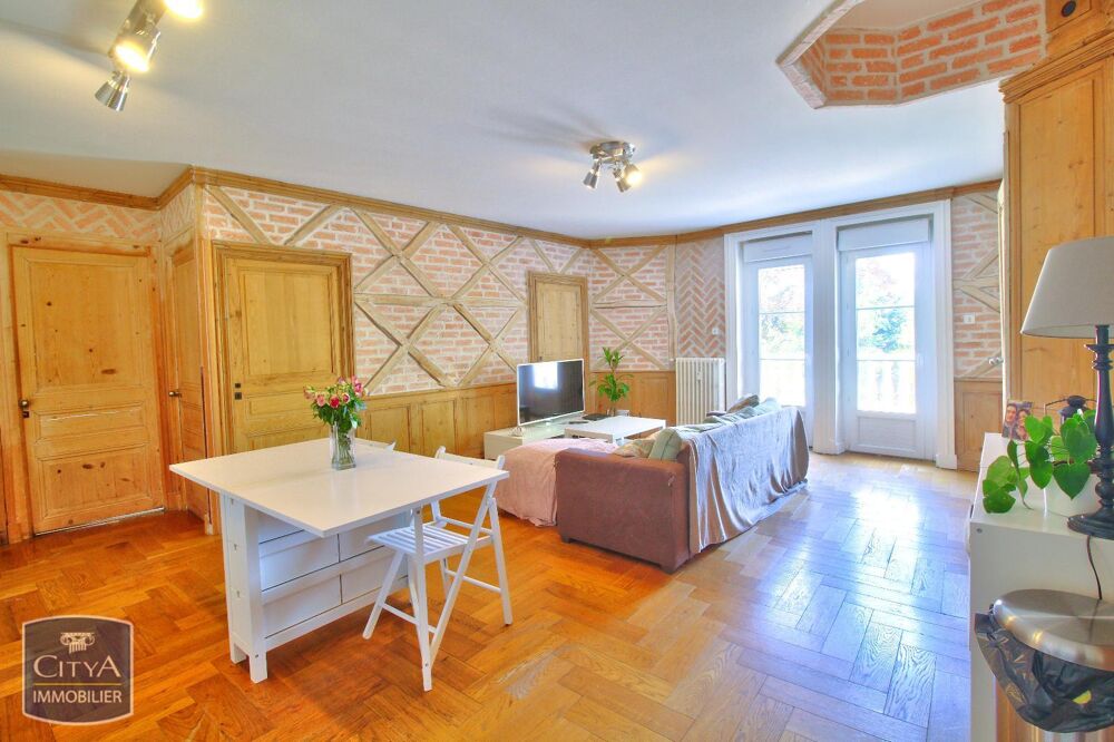 EXCLUSIVITÉ - GRAND APPARTEMENT 4 PIÈCES À louer : à ST ....