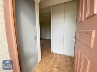  Appartement à louer 2 pièces 32 m²