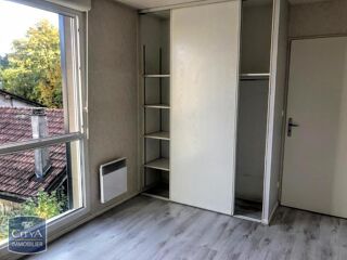  Appartement à louer 3 pièces 60 m²