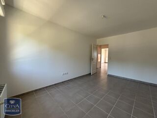  Appartement à louer 3 pièces 69 m²