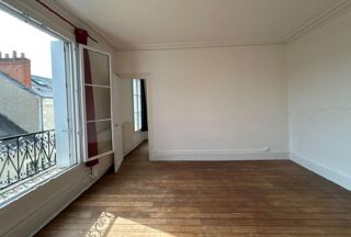  Appartement à louer 3 pièces 77 m²